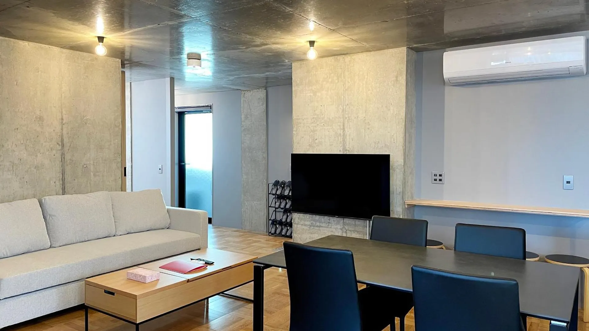 Prism Inn Ogu Tokyo Apartment
