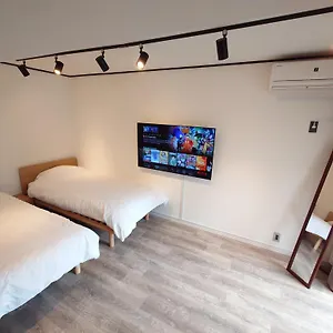 Lucky House503 アパート 東京都