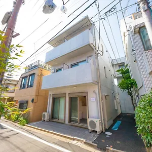 新宿パルテンツァ アパート