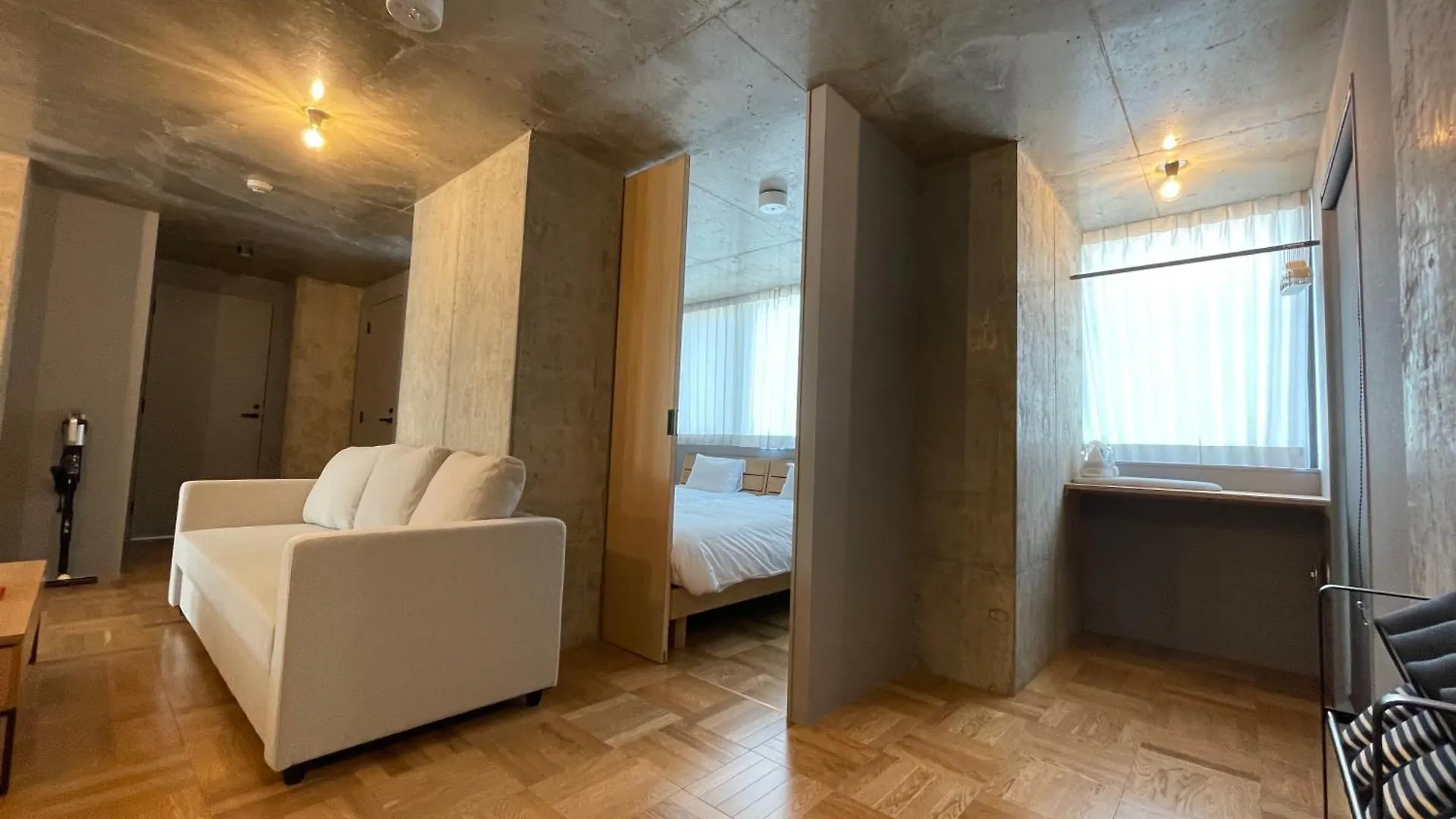 Prism Inn Ogu 東京都